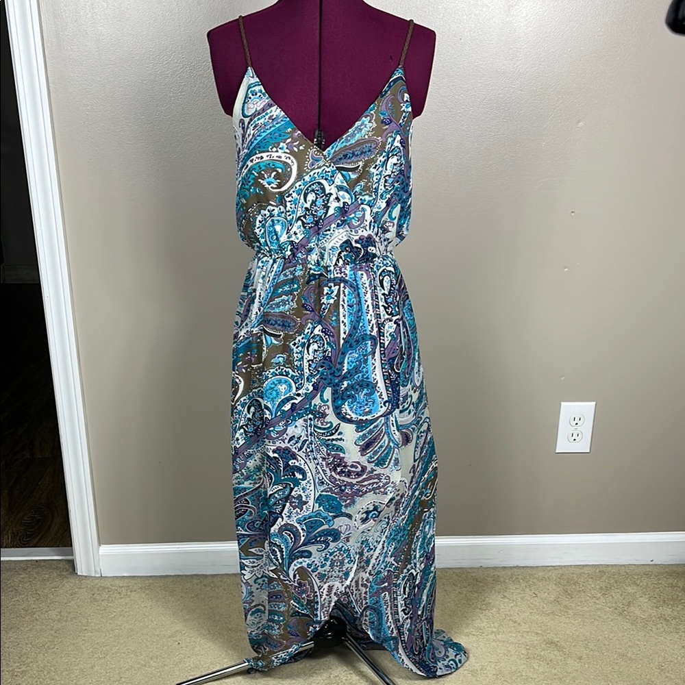 Shyanne Paisley Maxi Dress - Blue and White
